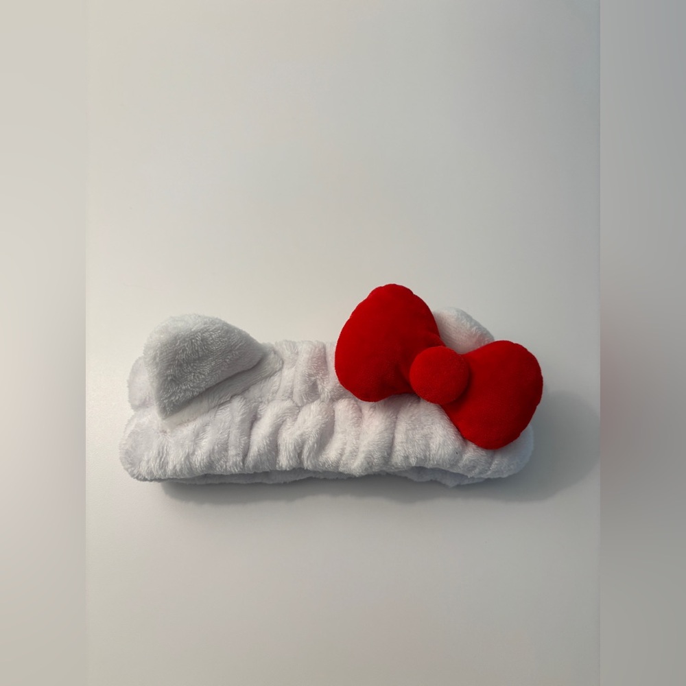 Hello Kitty Spa Headband - White Plush with Red Bow